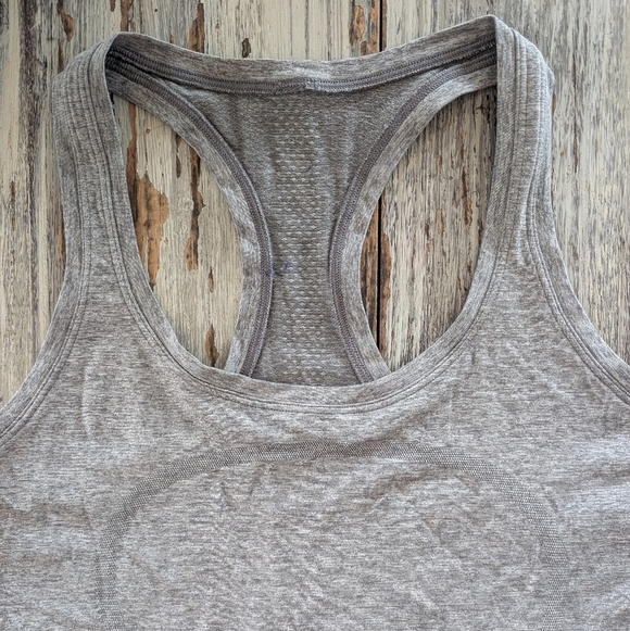 Lululemon Swiftly Tech Cropped Racerback Tank Top 2.0 Gray Women's 10 - Picture 4 of 7